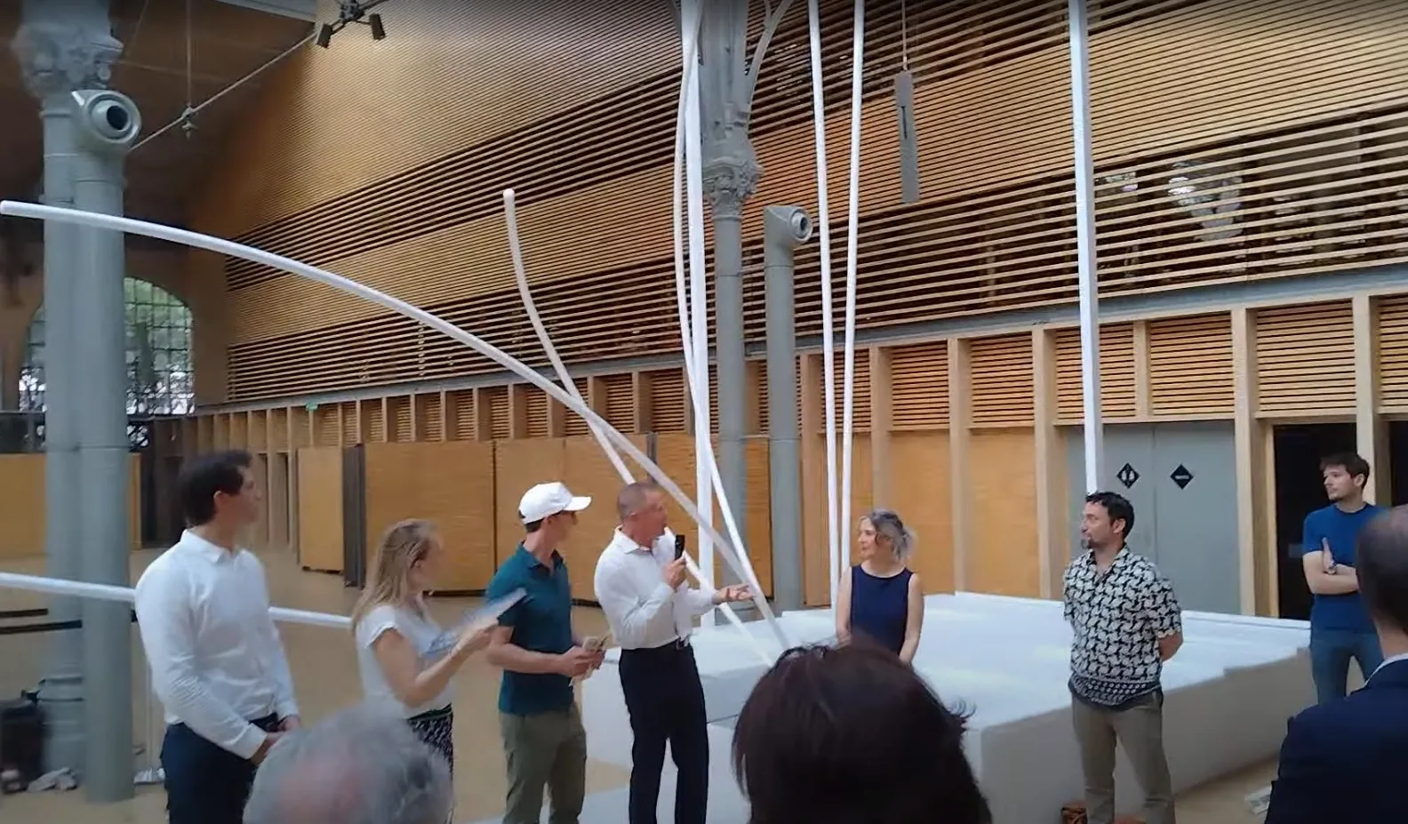 Bubka installation, Pierre Larauza, Carreau du Temple, Paris.